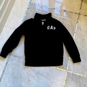 GAP black fleece pullover